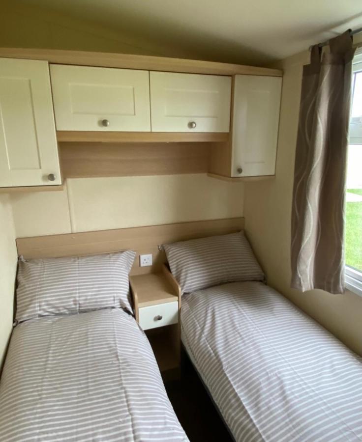 Cosy Caravan 赫尔河畔京士顿 外观 照片