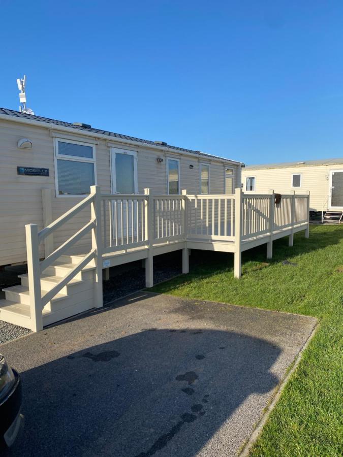 Cosy Caravan 赫尔河畔京士顿 外观 照片